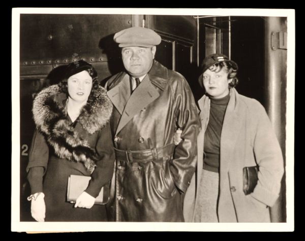 WP 1933 Babe Ruth and Family.jpg